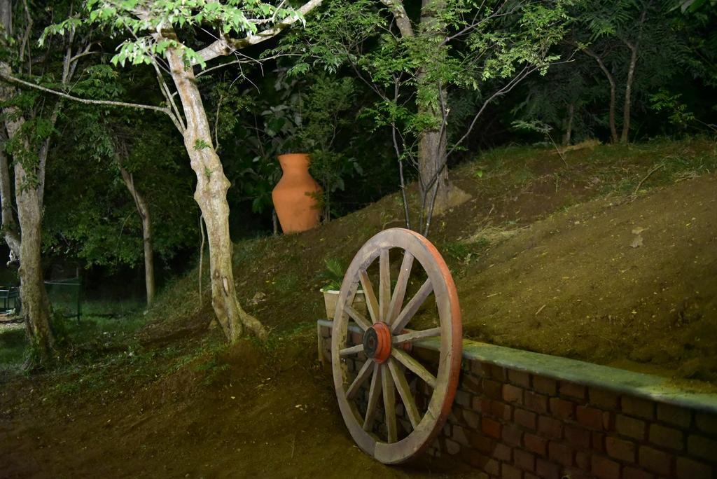 Villa Wildescape Polonnaruwa Esterno foto